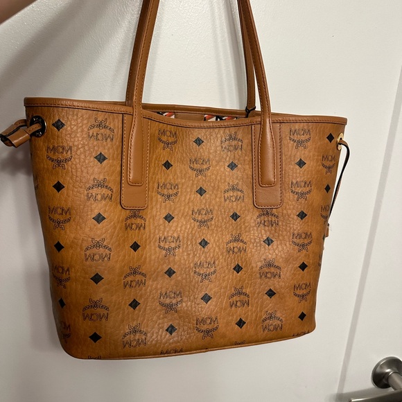 MCM Small Tote - Picture 2 of 3